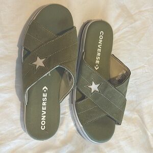 Women’s converse slides, sage green size 8